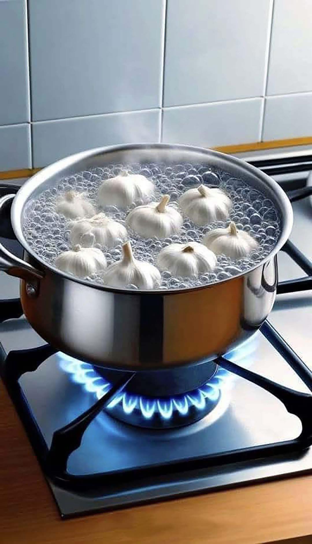 Kochen Sie 5 Knoblauchzehen und lösen Sie damit ein weit verbreitetes Problem