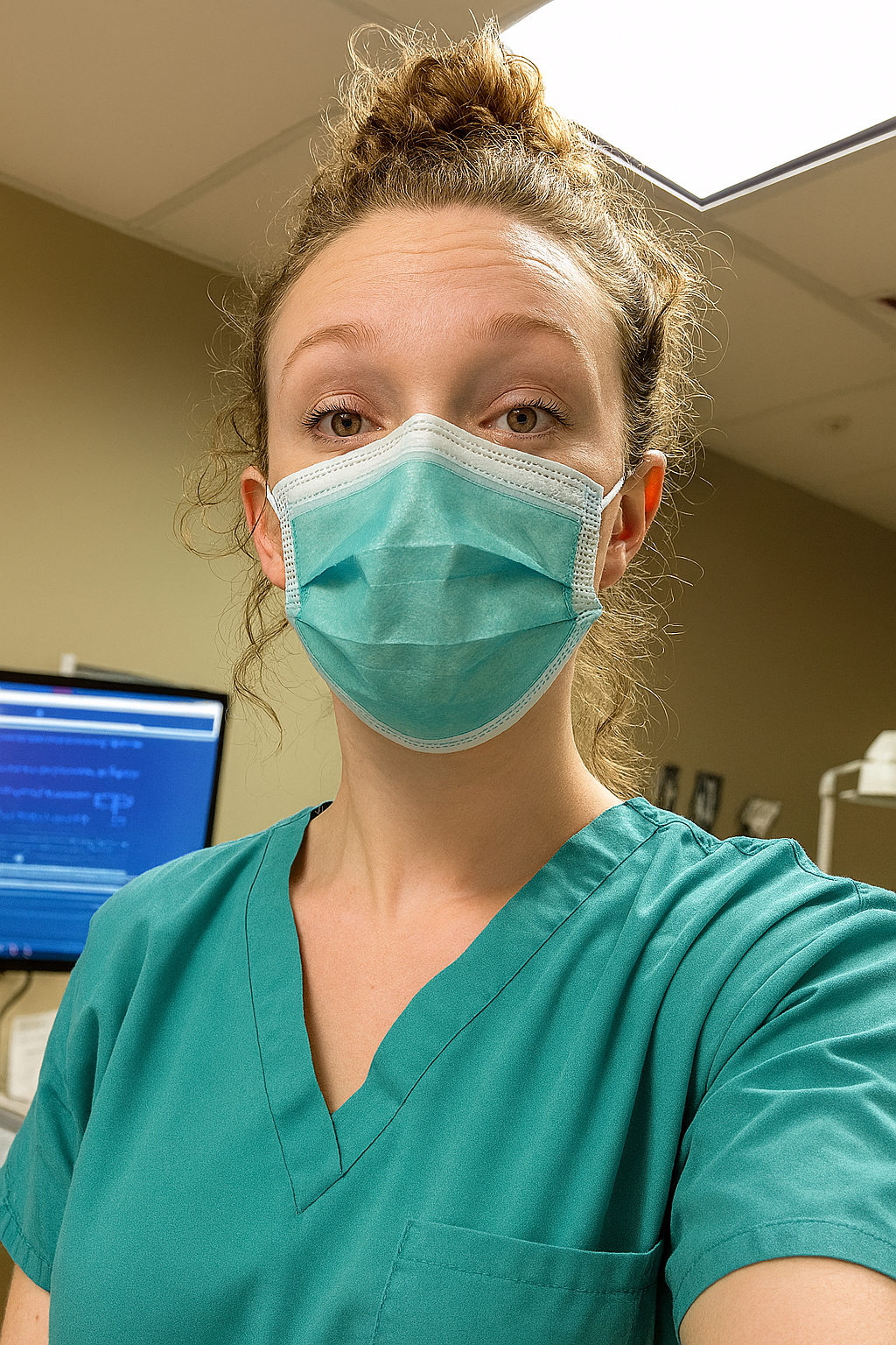 ICH SCHLIEF AM HEILIGABEND AUF DEM RÜCKSITZ EINES TAXIS EIN – ALS ICH AUFWACHTE, BEFAND ICH MICH IN DER GARAGE EINES FREMDEN HAUSES