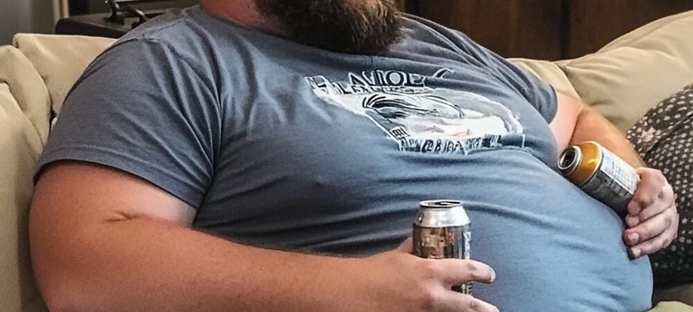 Ich hörte zufällig, wie mein Mann eine neue TV und eine PlayStation mit meinem Studienfonds bestellte – Er hatte keine Ahnung, wie sehr er sich irrte